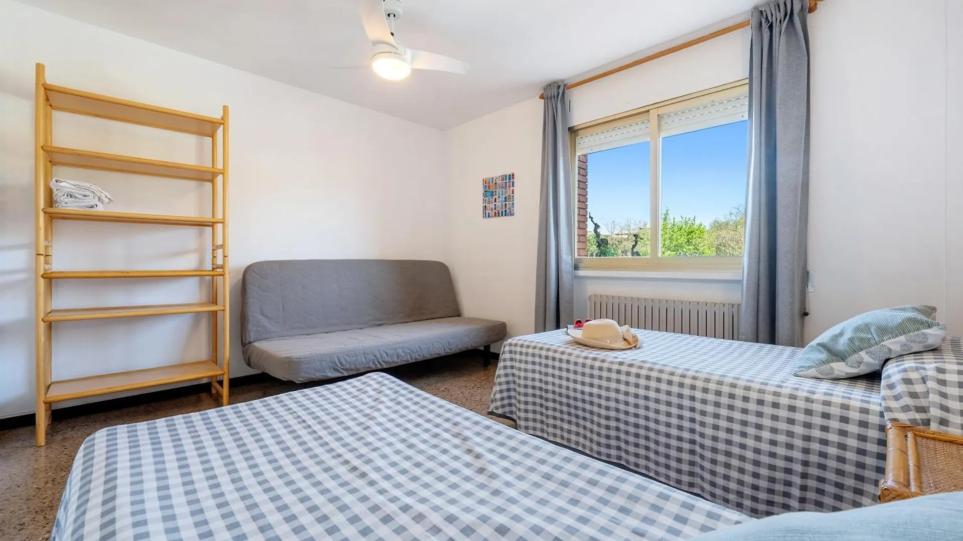 Mimosas, 100M Playa Apartment Salou